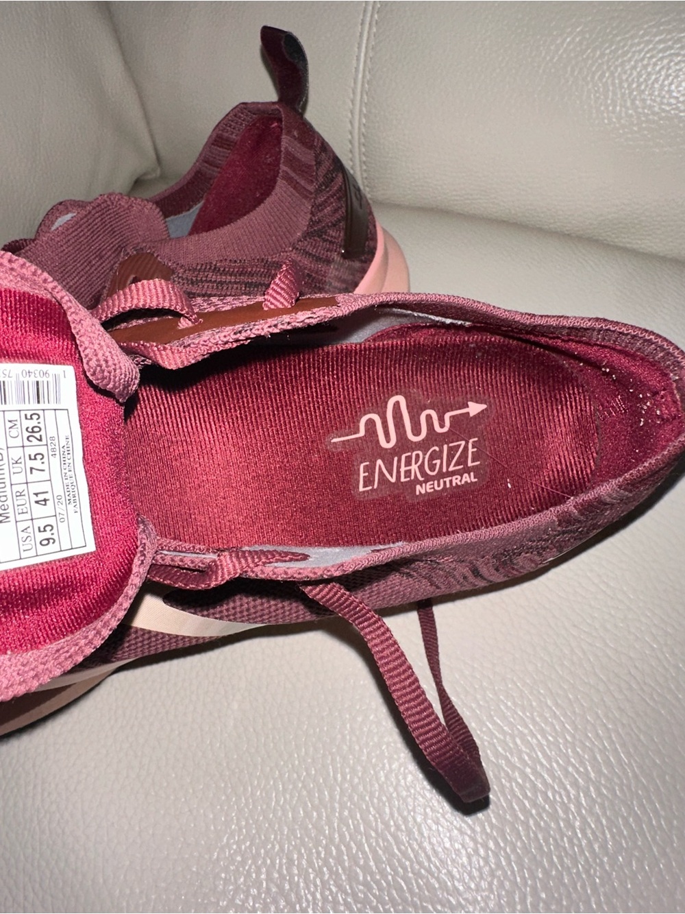 Brooks Womens Maroon and Pink Running Sneakers - Picture 11 of 13